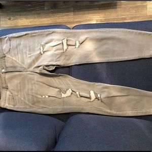 Refuge brand Women’s distressed gray jeans size 20